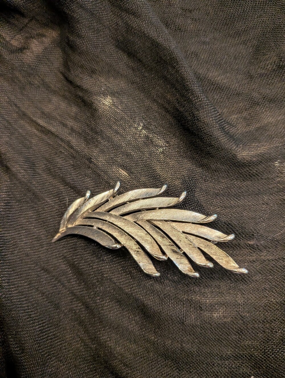 Silver Leaf Lapel Pin - Vintage Trifari